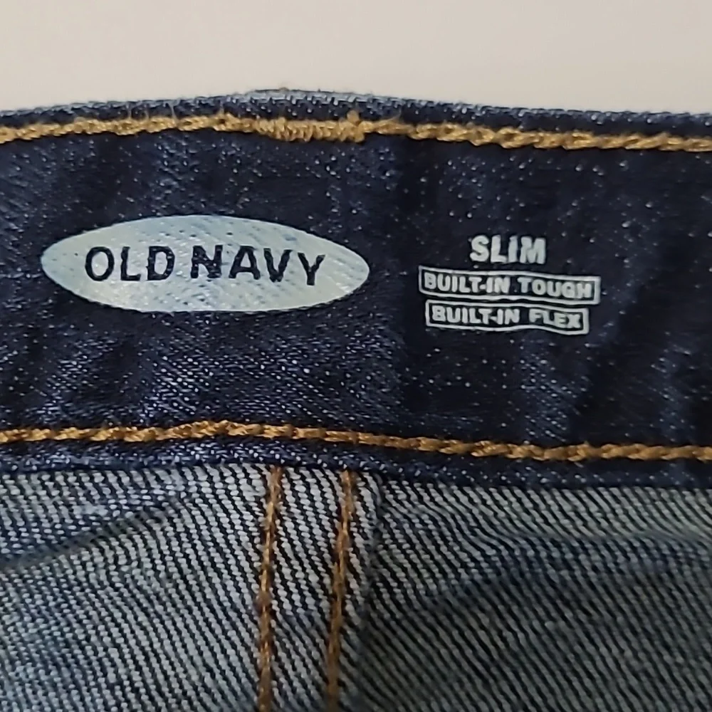 Old Navy Slim Jeans in Dark Blue Wash size 36x32. *See Measurements*